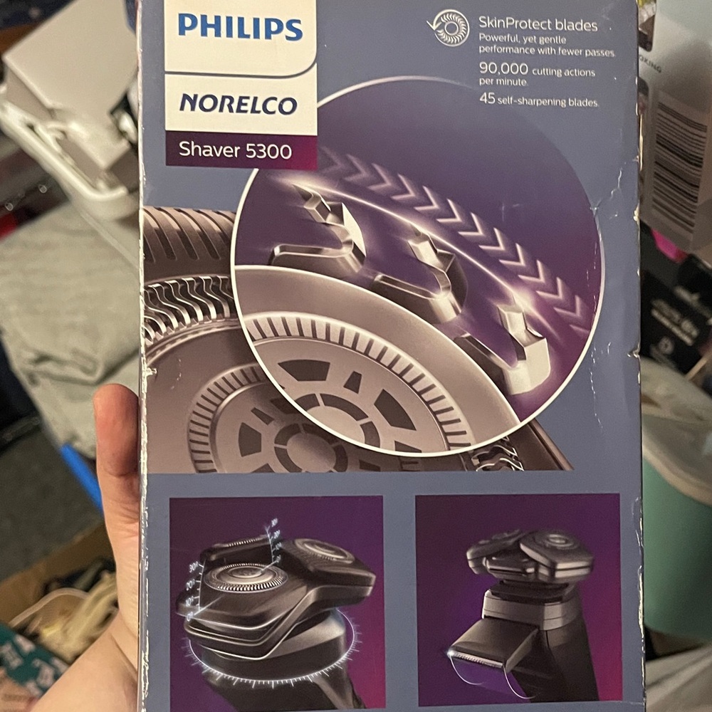 Philips Norelco Shaver 5300